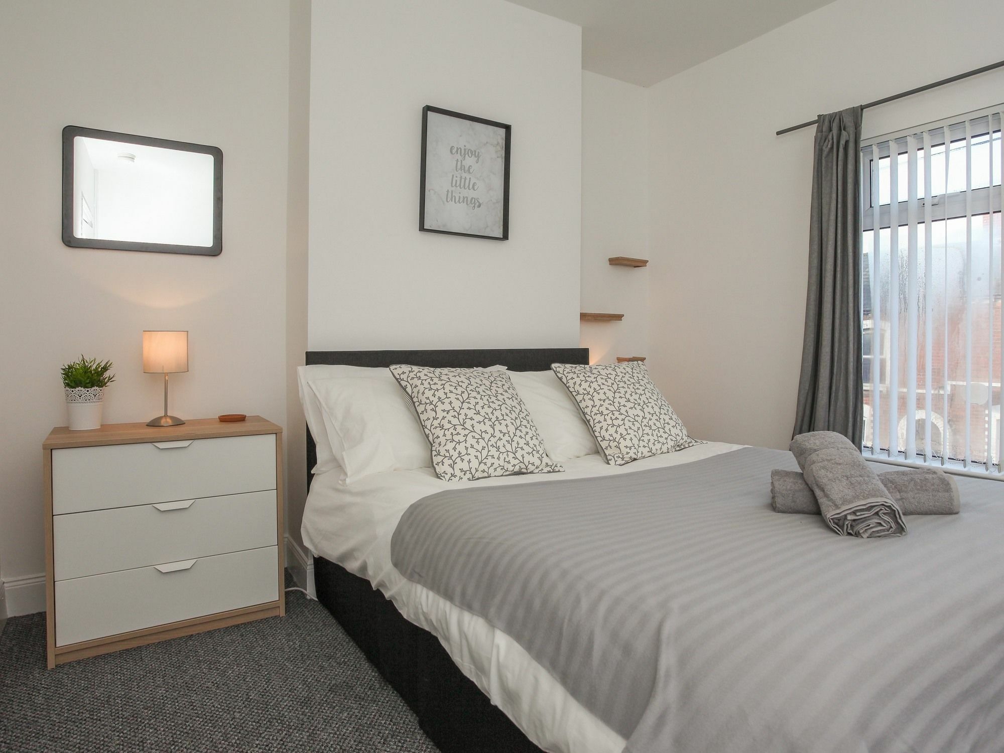 Kingston Serviced Accommodation - Donegall Avenue Belfast Exteriér fotografie